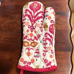 Anthropology Oven mitt